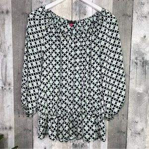 VINCE CAMUTO Peplum Top Green Circle Print Size Medium